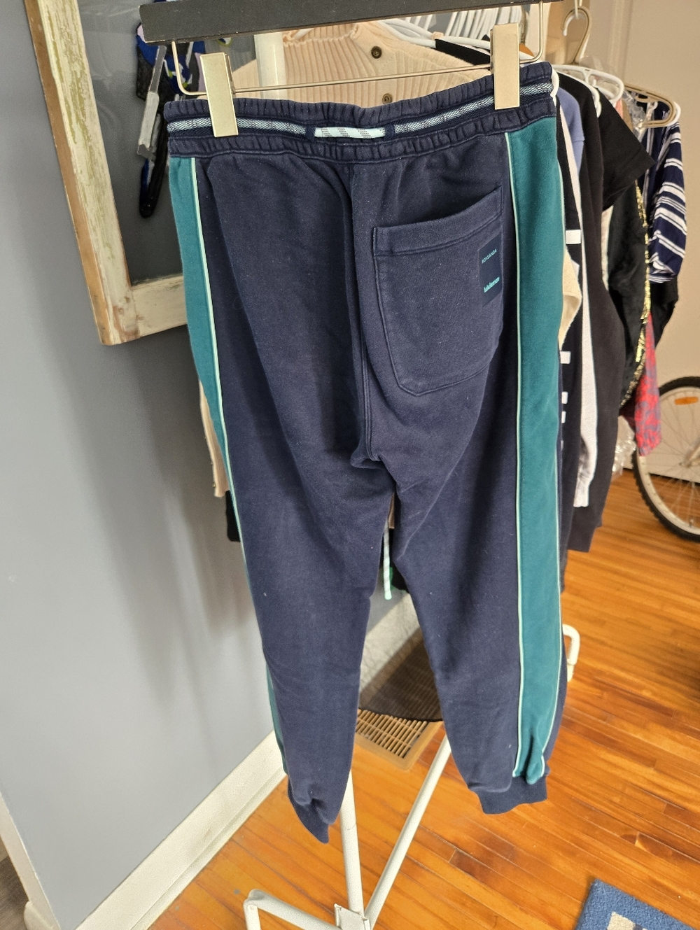 Lululemon Roksanda Jogger - Picture 6 of 7